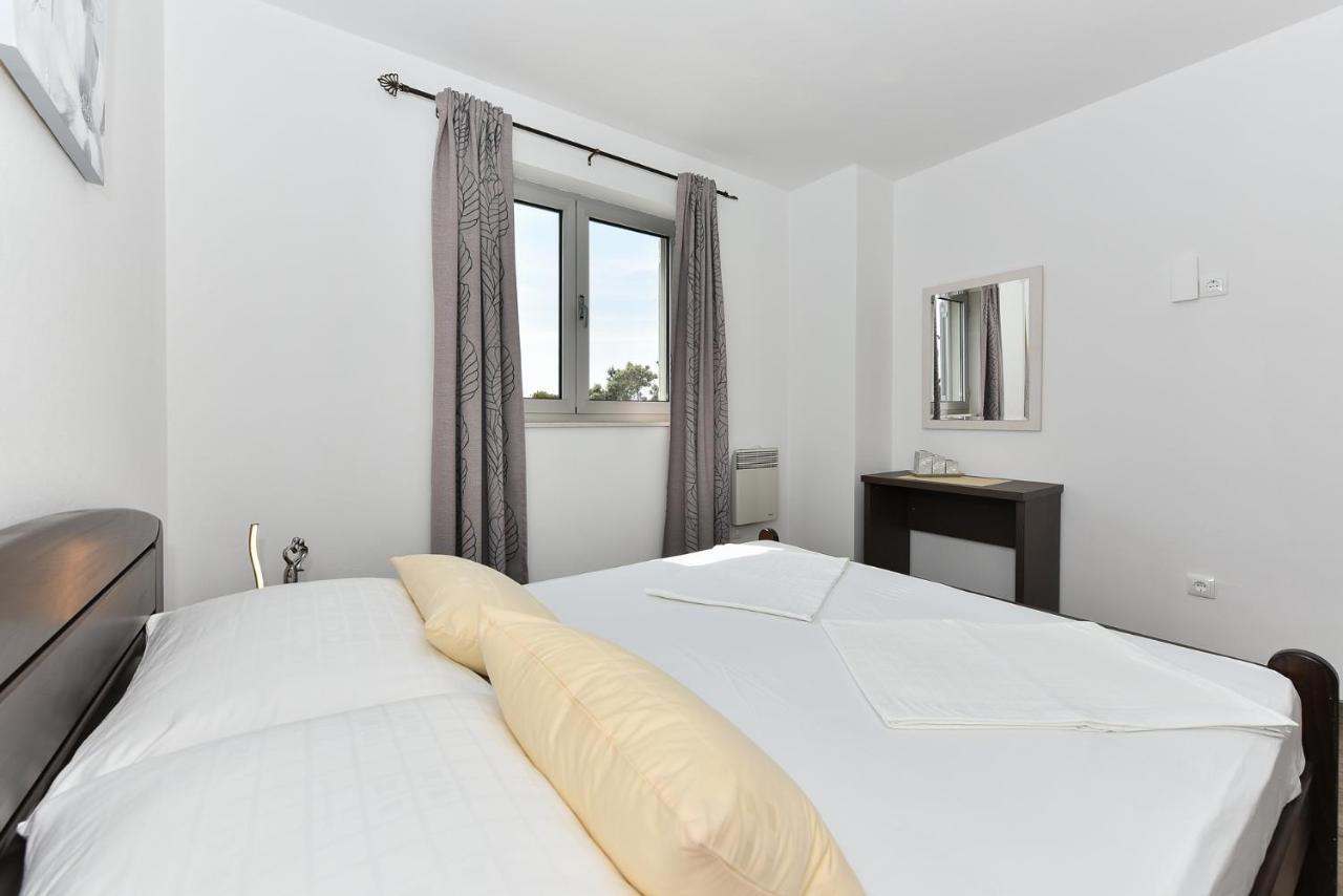 Apartmani Iva Vir Kültér fotó