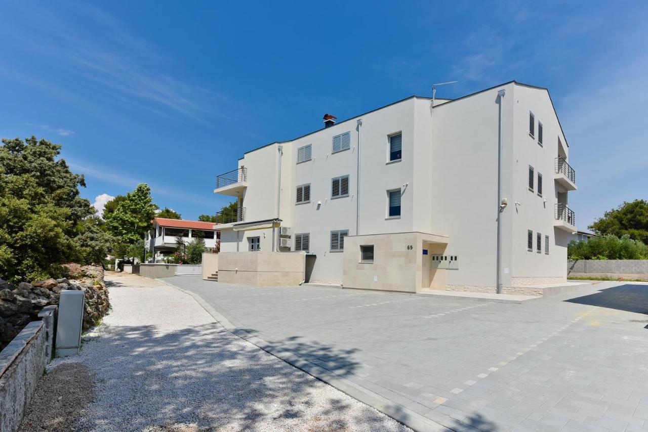 Apartmani Iva Vir Kültér fotó