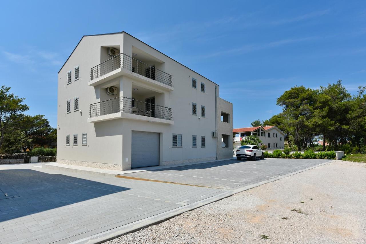 Apartmani Iva Vir Kültér fotó