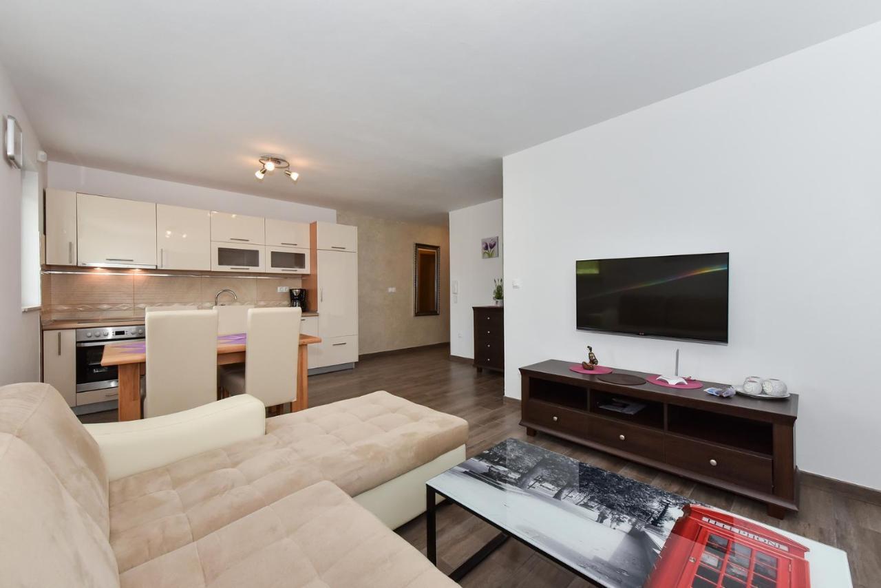 Apartmani Iva Vir Kültér fotó