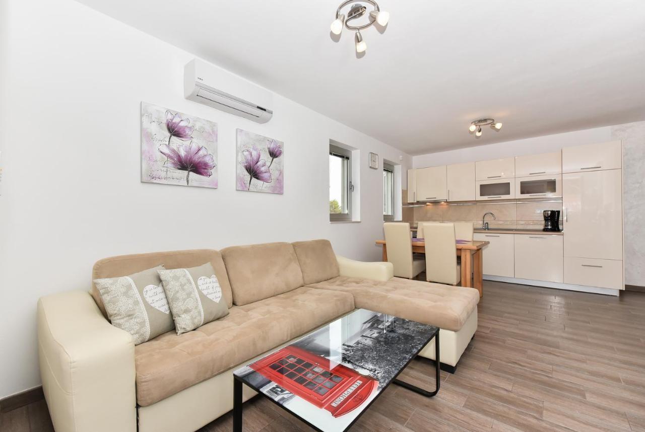 Apartmani Iva Vir Kültér fotó