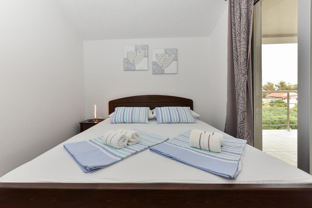 Apartmani Iva Vir Kültér fotó