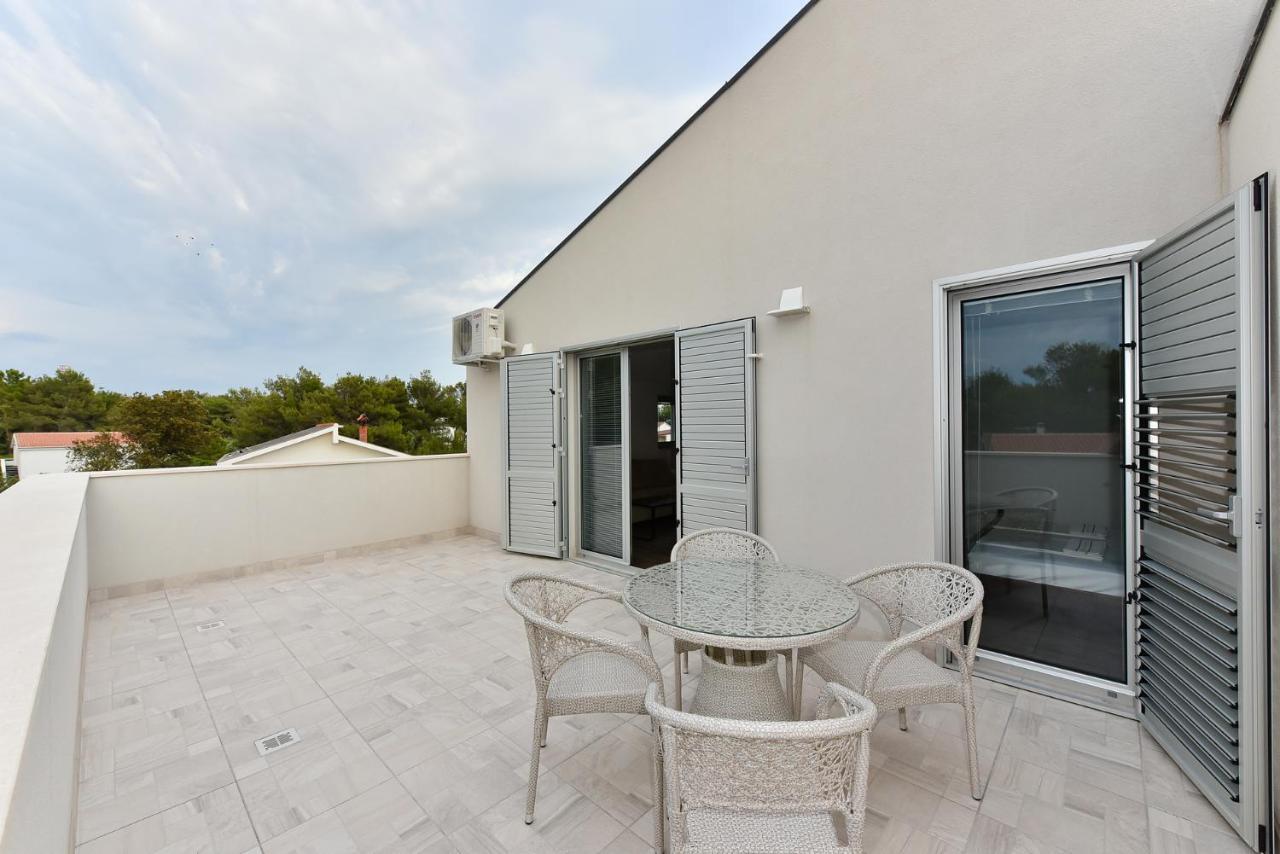 Apartmani Iva Vir Kültér fotó