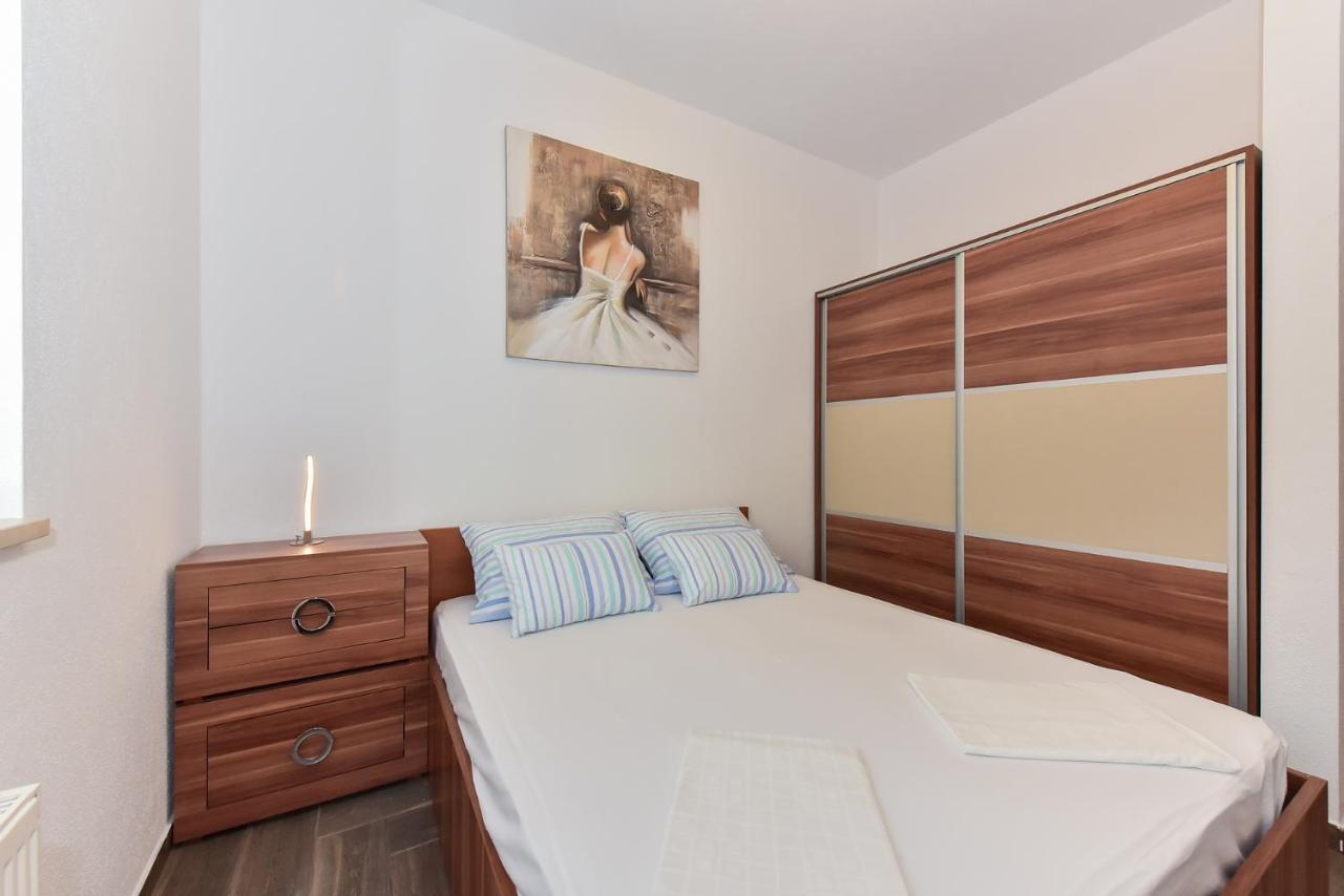 Apartmani Iva Vir Kültér fotó